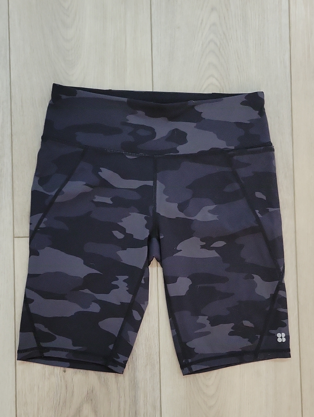 Sweaty Betty Black & Gray Camo High-Waist Bike Shorts
